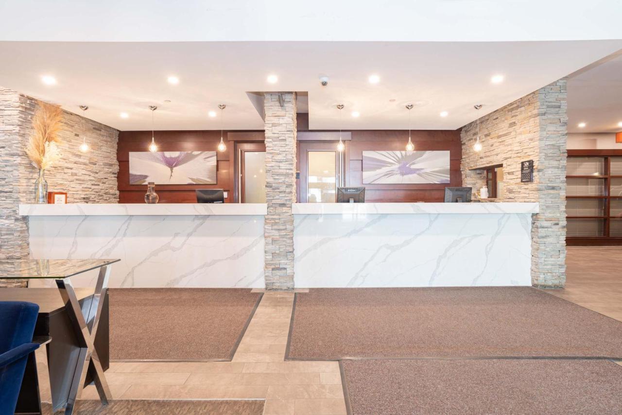 Sandman Hotel Edmonton West Exterior photo
