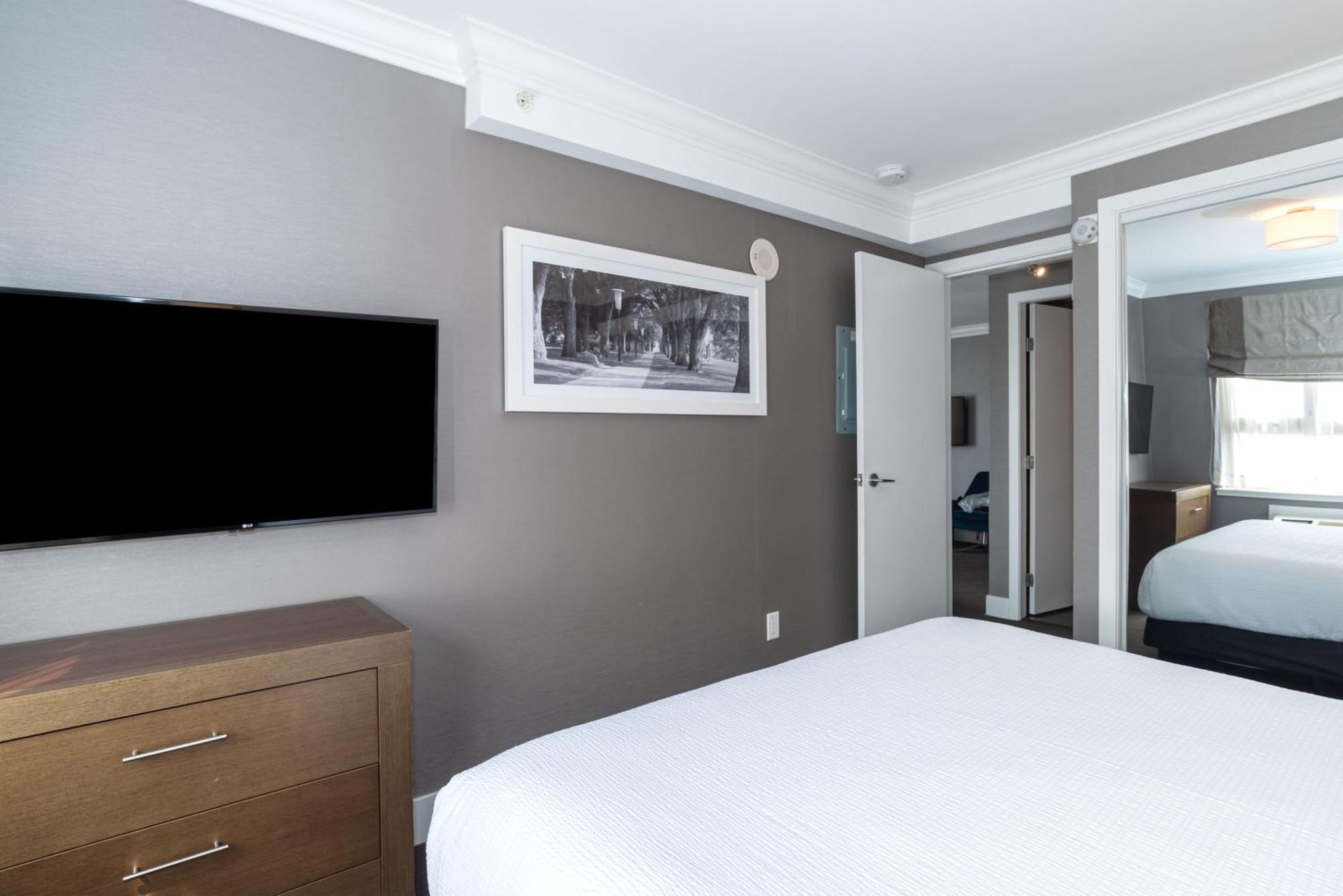 Sandman Hotel Edmonton West Exterior photo